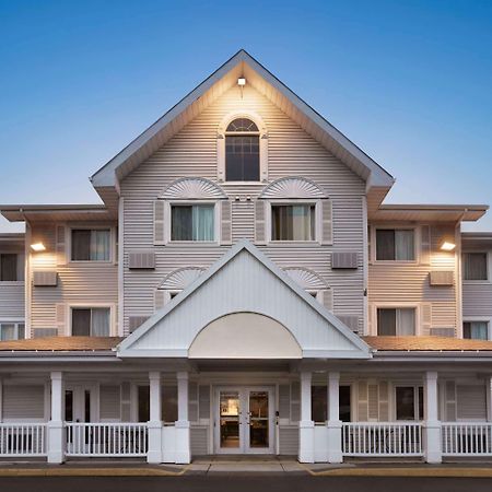 Travelodge Suites By Wyndham Moncton Eksteriør billede