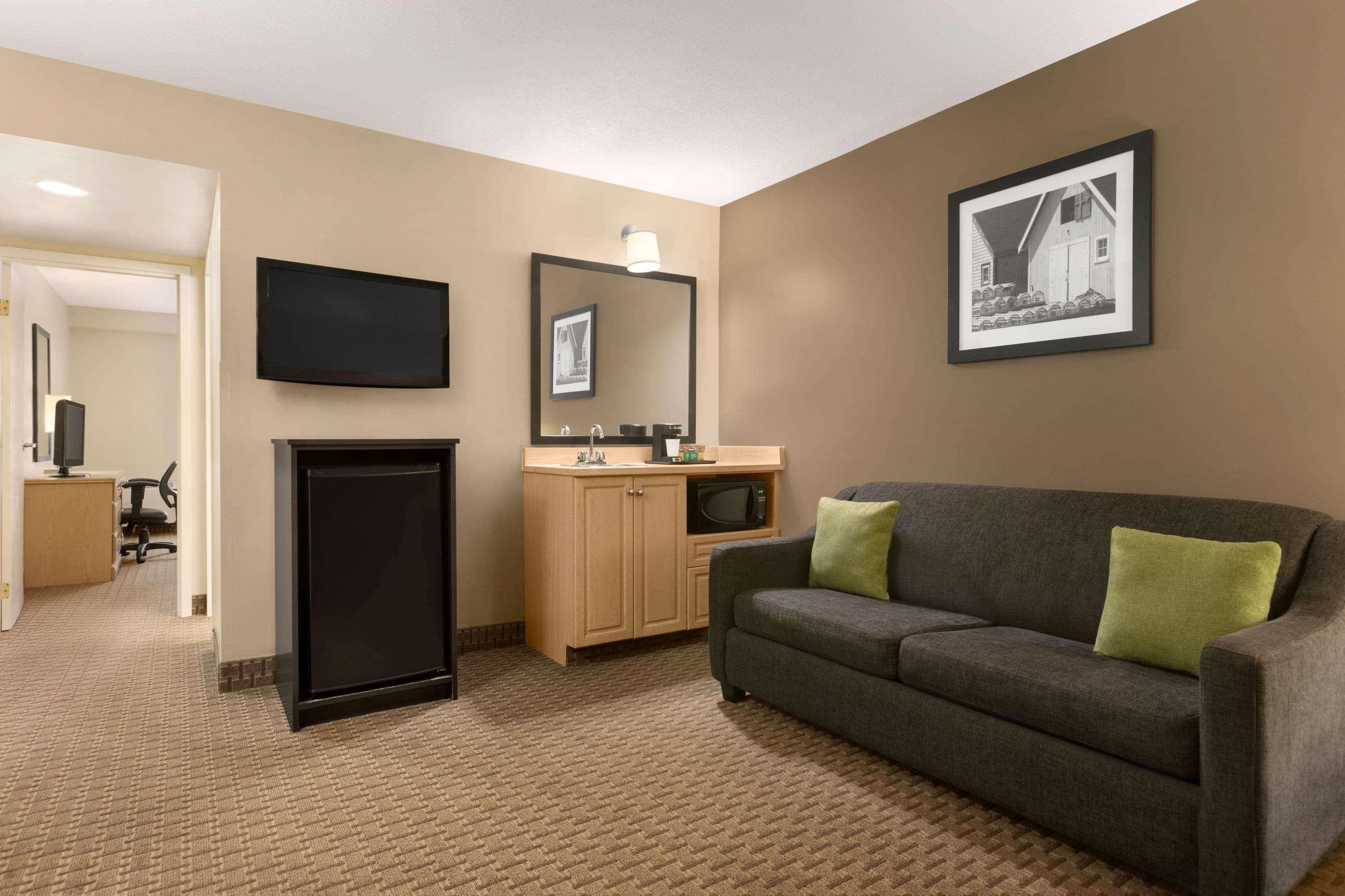 Travelodge Suites By Wyndham Moncton Eksteriør billede