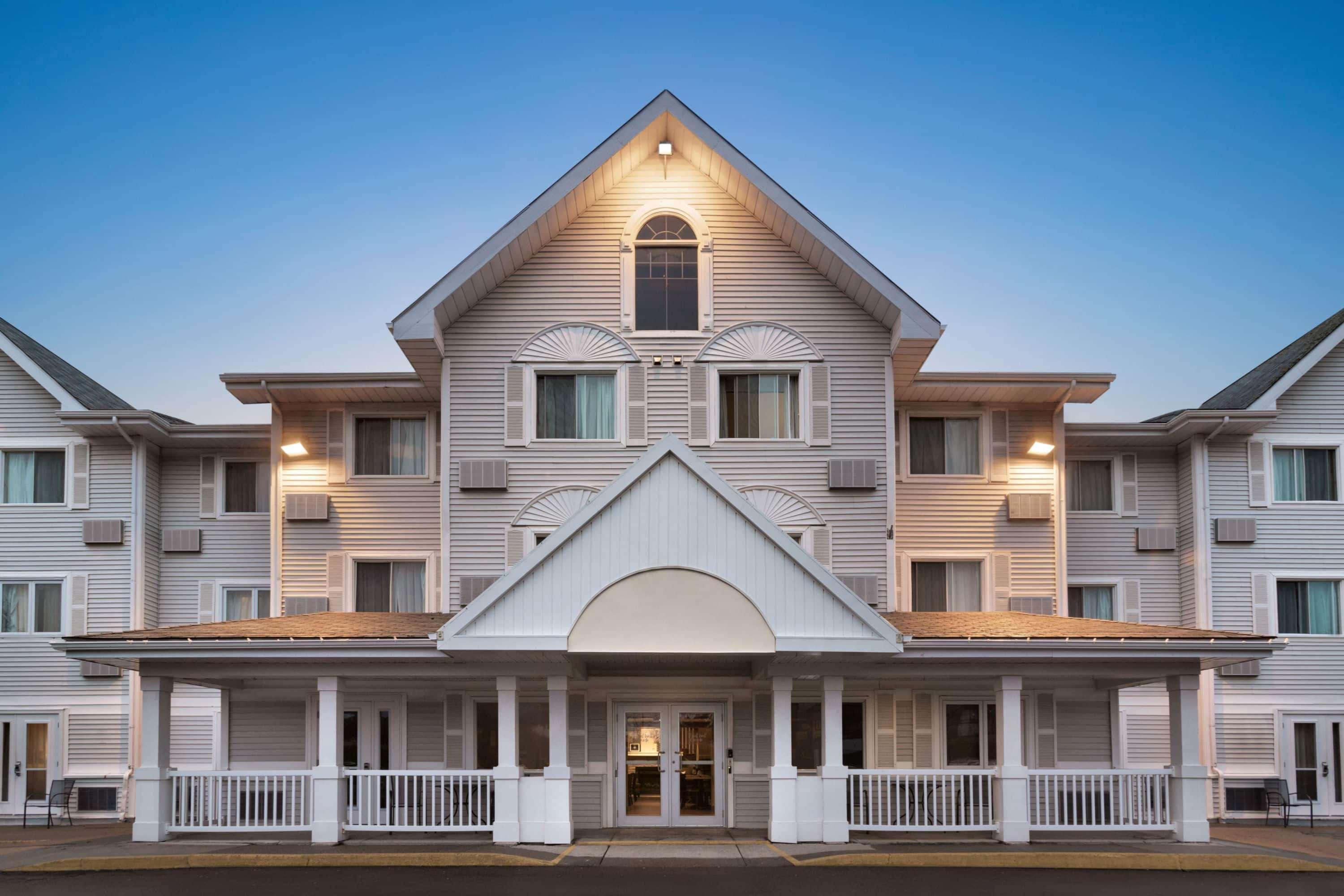 Travelodge Suites By Wyndham Moncton Eksteriør billede